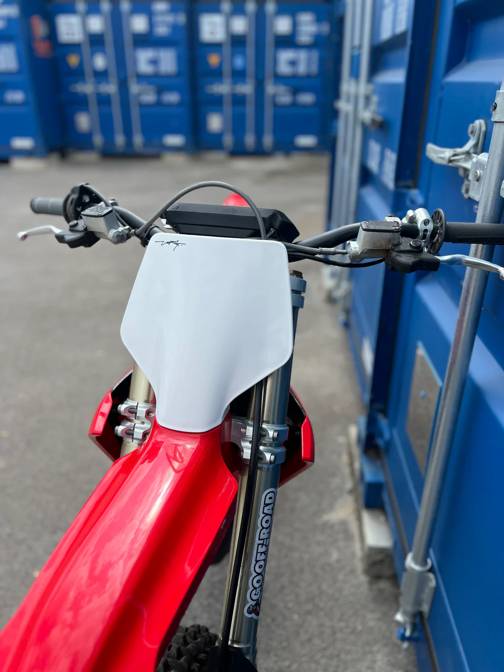 11C1CF0A0D3F415BBFB6713F91931A05webp Uk SurRon Wheels